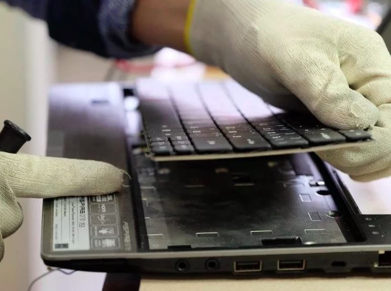 Ремонт клавиатуры ноутбука в Черняховске